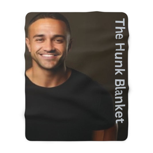 The Hunk Sherpa Fleece Blanket (7)